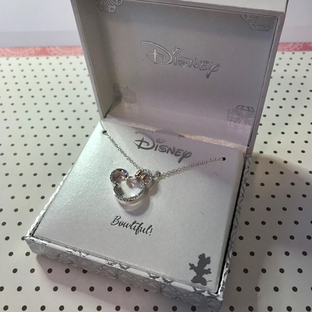 Adorable Minnie Mouse necklace